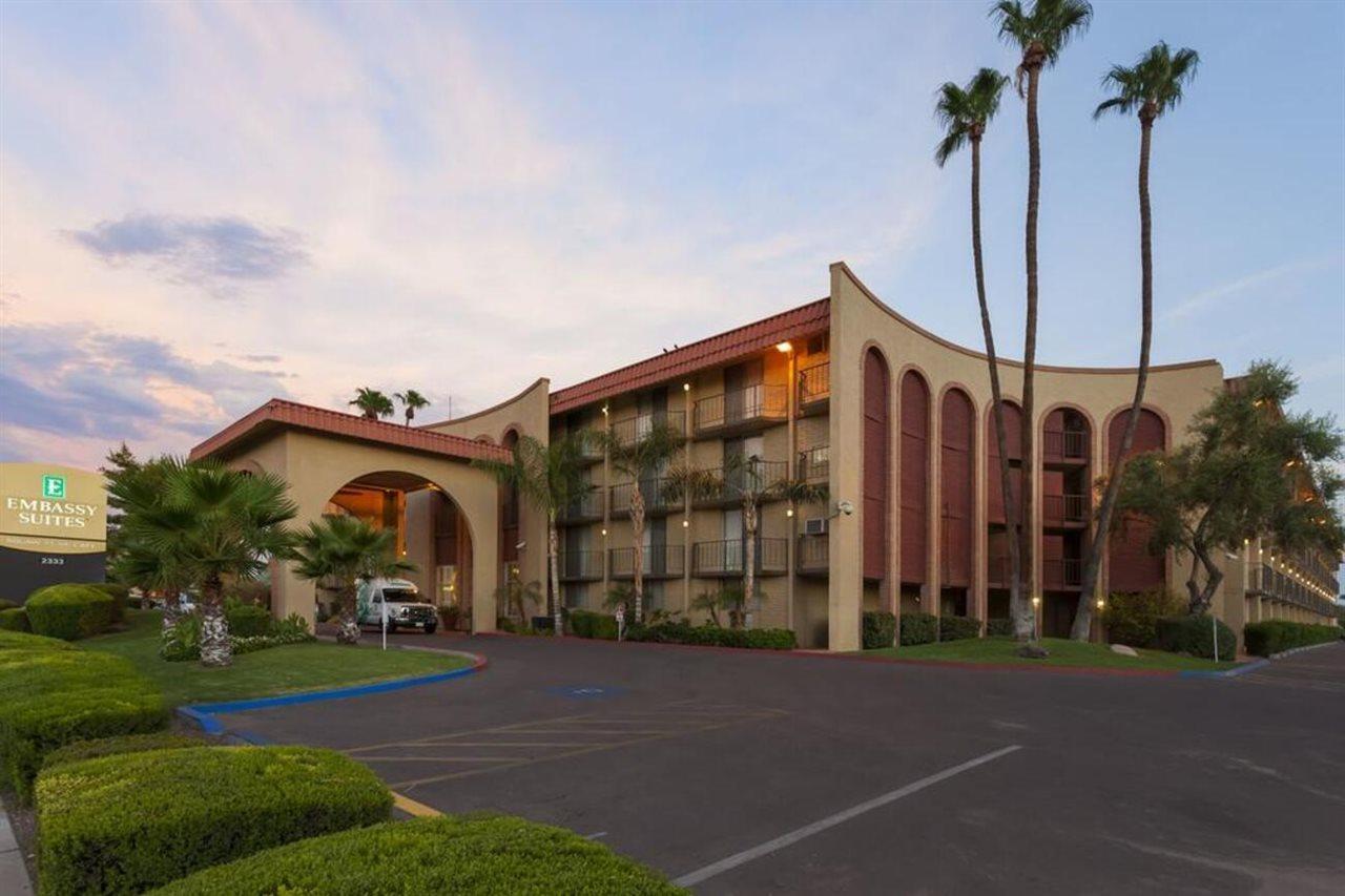 Embassy Suites Phoenix Airport At 24Th Street Eksteriør bilde